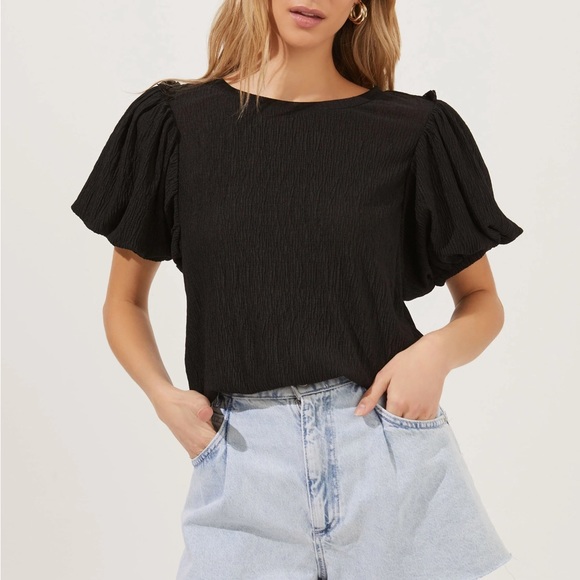 Astr Tops - ASTR The Label | Black Bubble Sleeve Top